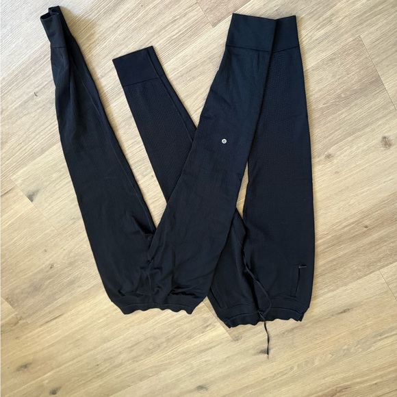 Lululemon athletica 2 pair Black Sweats Pants - Picture 1 of 3
